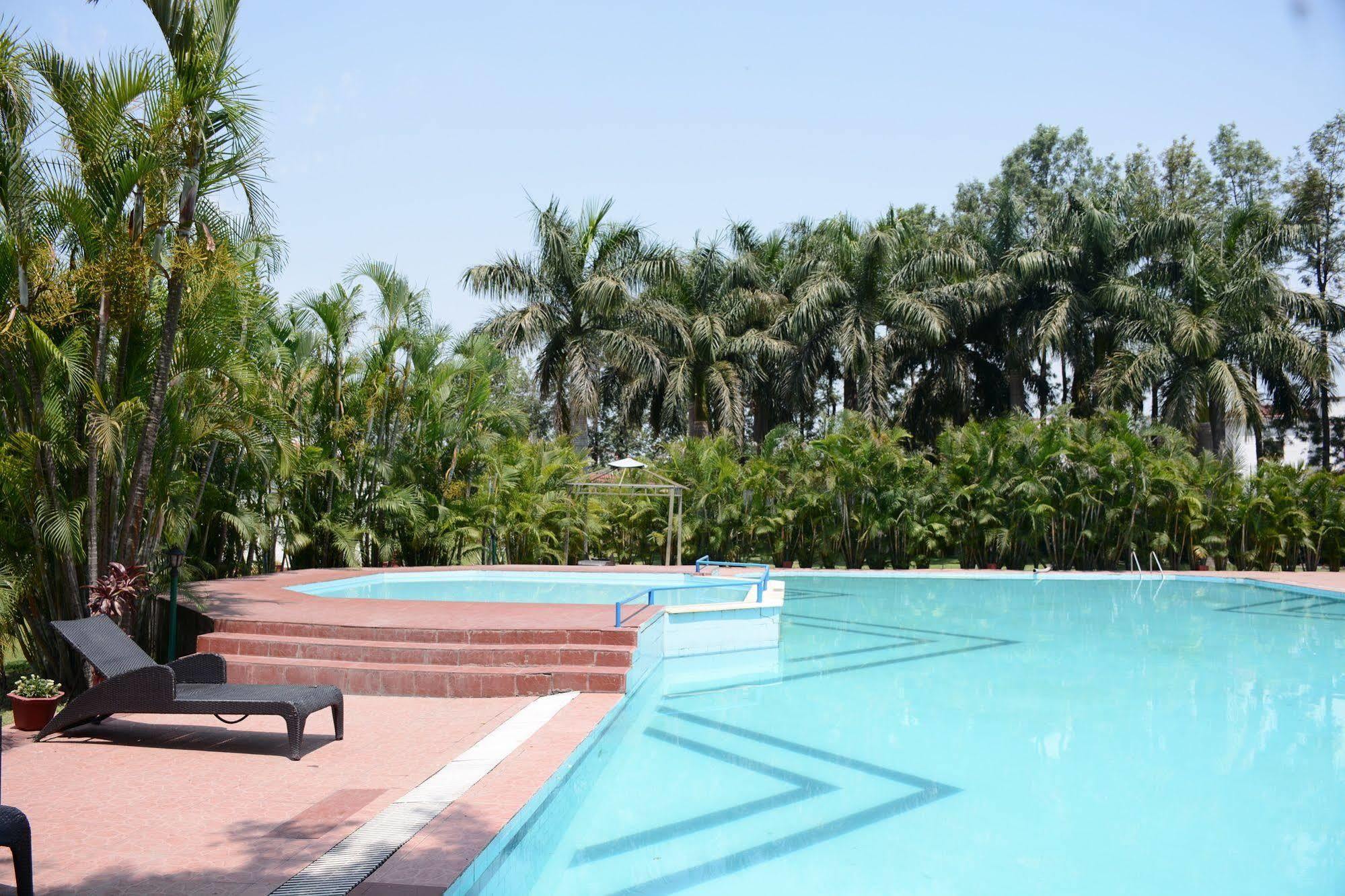 מלון רישיקש Naturoville Ayurvedic And Yoga Retreat מראה חיצוני תמונה